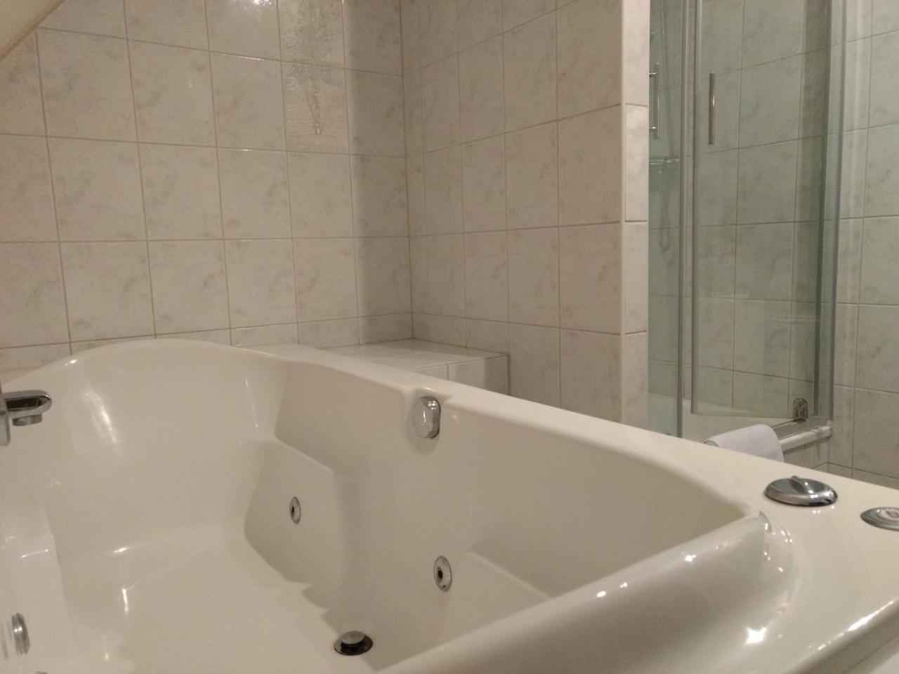 B&B-Hotel De Joremeinshoeve 카슈벨 외부 사진